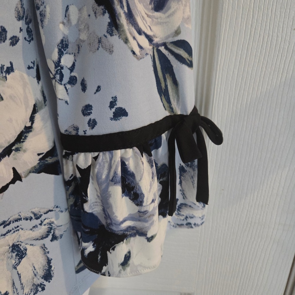 Karl Lagerfeld Paris Floral Ruffle Neck Blouse Blue Bell Sleeve Designer Small‎ - Picture 2 of 7